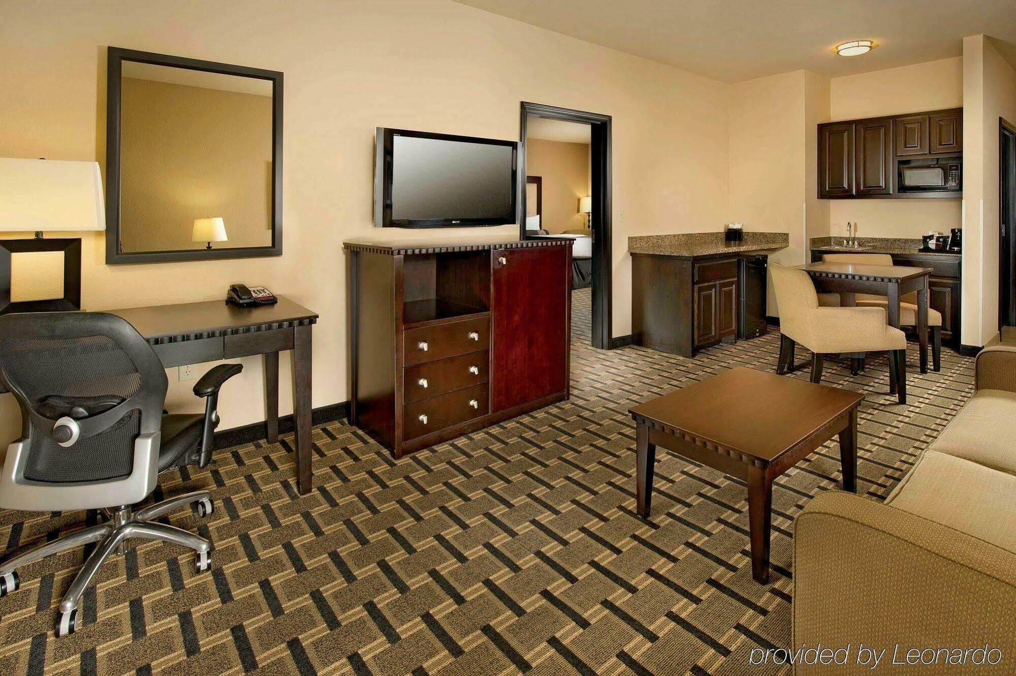 La Quinta By Wyndham Denton - University Drive Hotel Luaran gambar